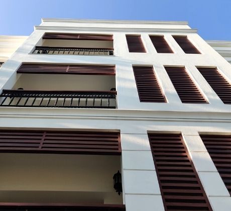 building sunshades and louvres in Wood composite material